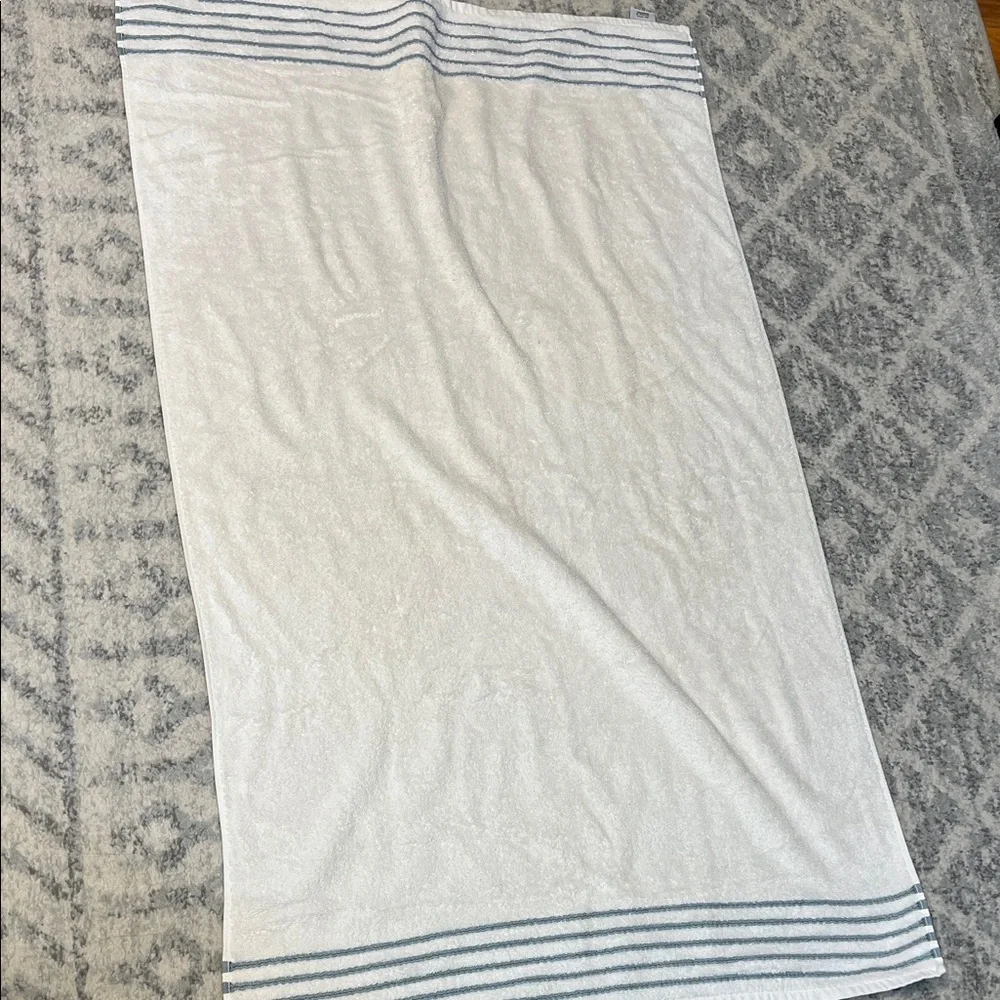 Hotel Collection White Towel with Gray Stripes